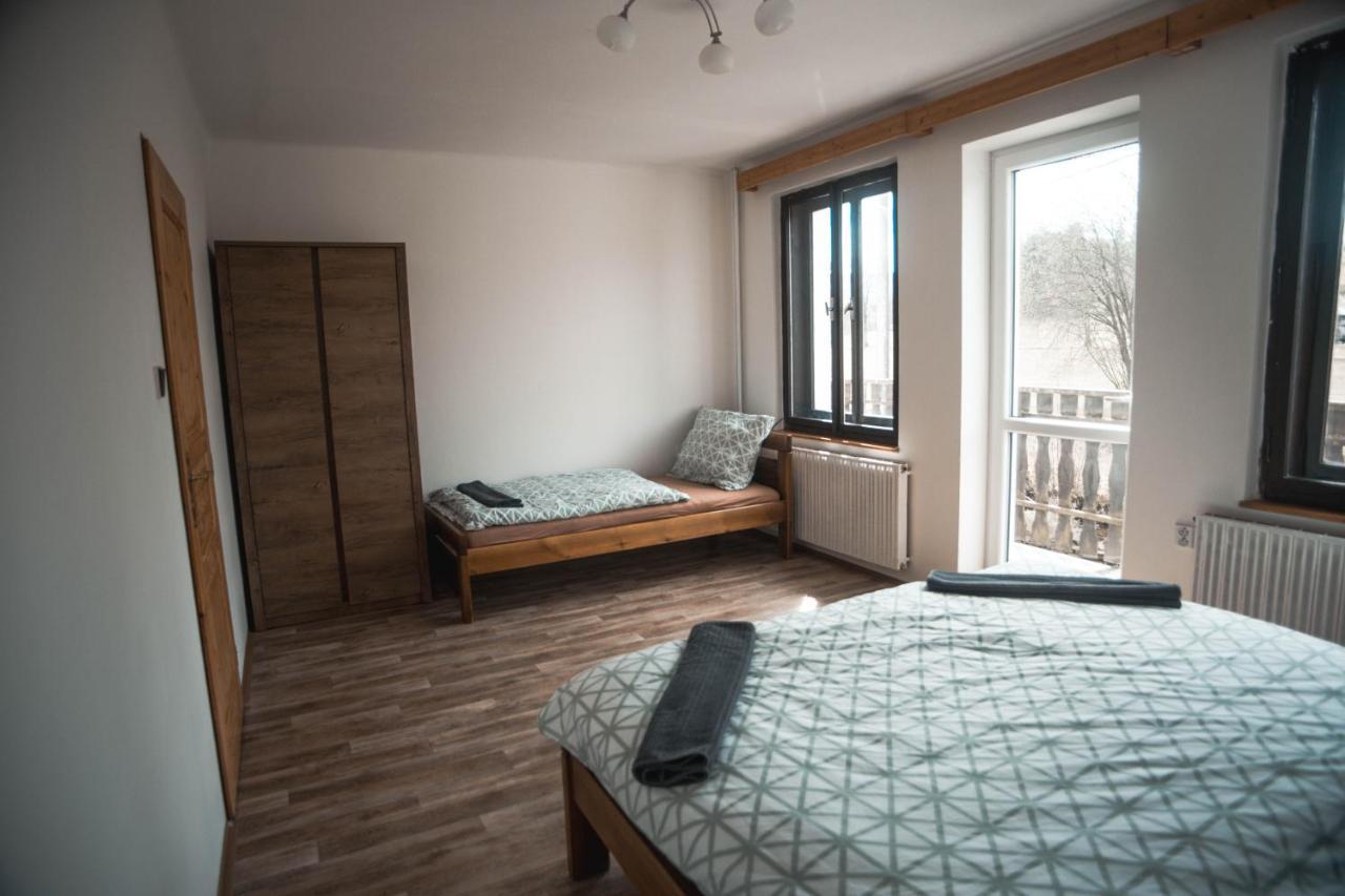 Apartmany Ve Mlejne Cachrov 外观 照片