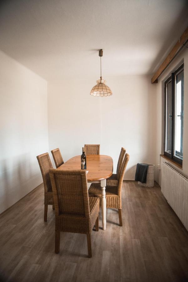 Apartmany Ve Mlejne Cachrov 外观 照片