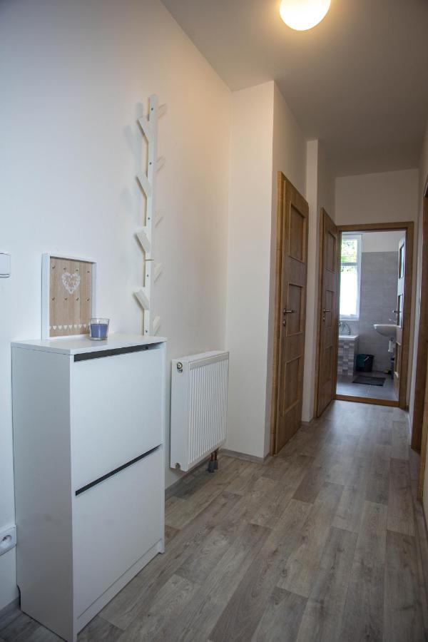 Apartmany Ve Mlejne Cachrov 外观 照片